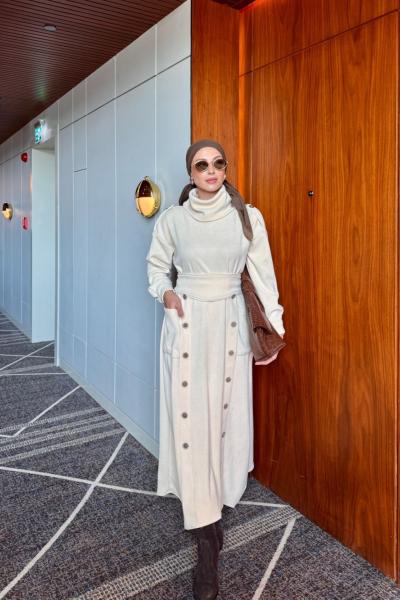 Nazan Elbise Bej  Bej