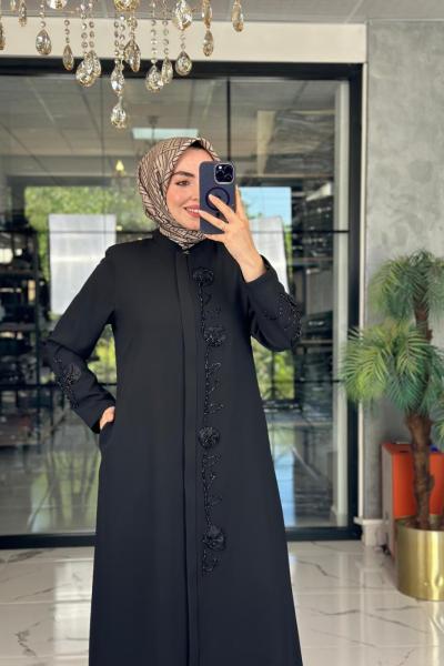 Sevil Ferace-Siyah Siyah