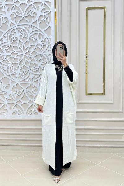 Haroşe Triko Hırkam Beyaz