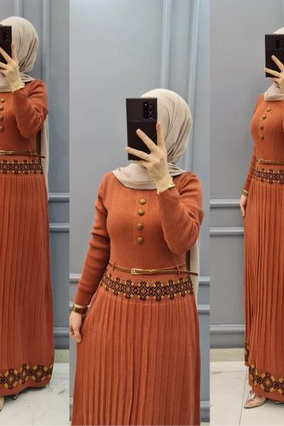 İşlemeli Triko Elbisem Nar Çiçeği