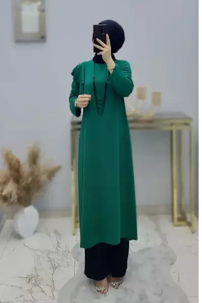 Omzu Fırfırlı Kolyeli Tuniğim Zümrüt