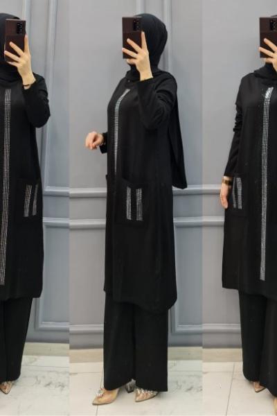 Önü Taşlı Triko Takımım Siyah