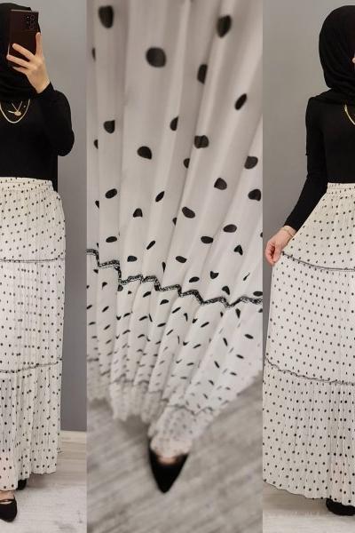 Şifon Etek Zamanı Başladı Hanımlar  Siyah Beyaz