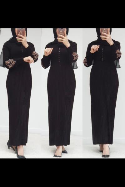 Triko Elbisemiz Yeni Sezonun En Güzellerinden Siyah