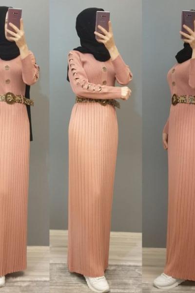 Triko Elbisemiz Yeni Sezonun En Güzellerinden Pudra