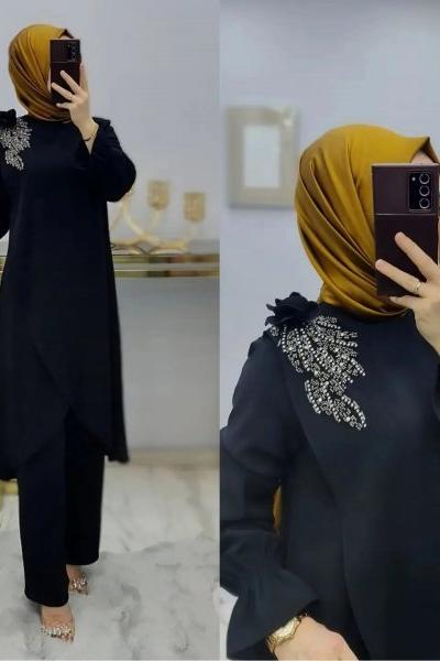 Yakası Taş Detaylı takımım Siyah