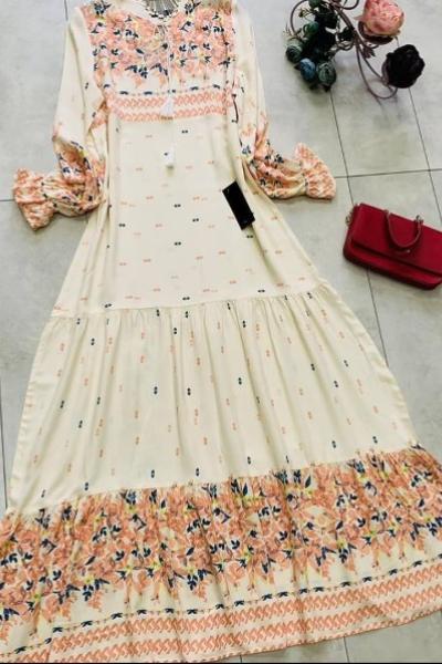 Yeni Model Püsküllü Elbisem Krem